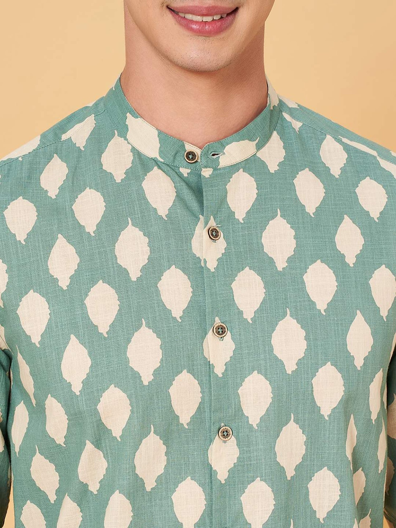 Indus Route By Pantaloons Agate Green Regular Fit Printed Shirt