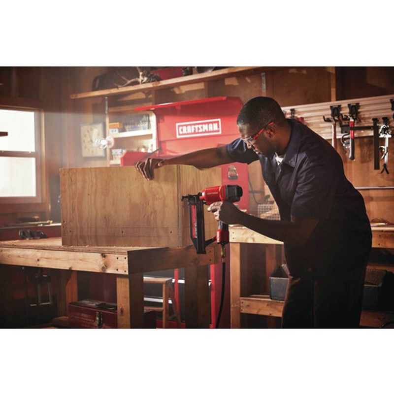 Craftsman CMEC3KITR 0.8 HP 6 Gallon Oil-Free Pancake Air Compressor with 3 Nailers Combo Kit