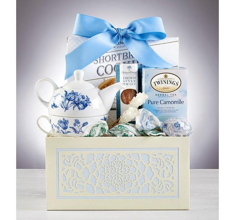 Paper Riot Co. Mother's Day 'Super Mom' Trophy