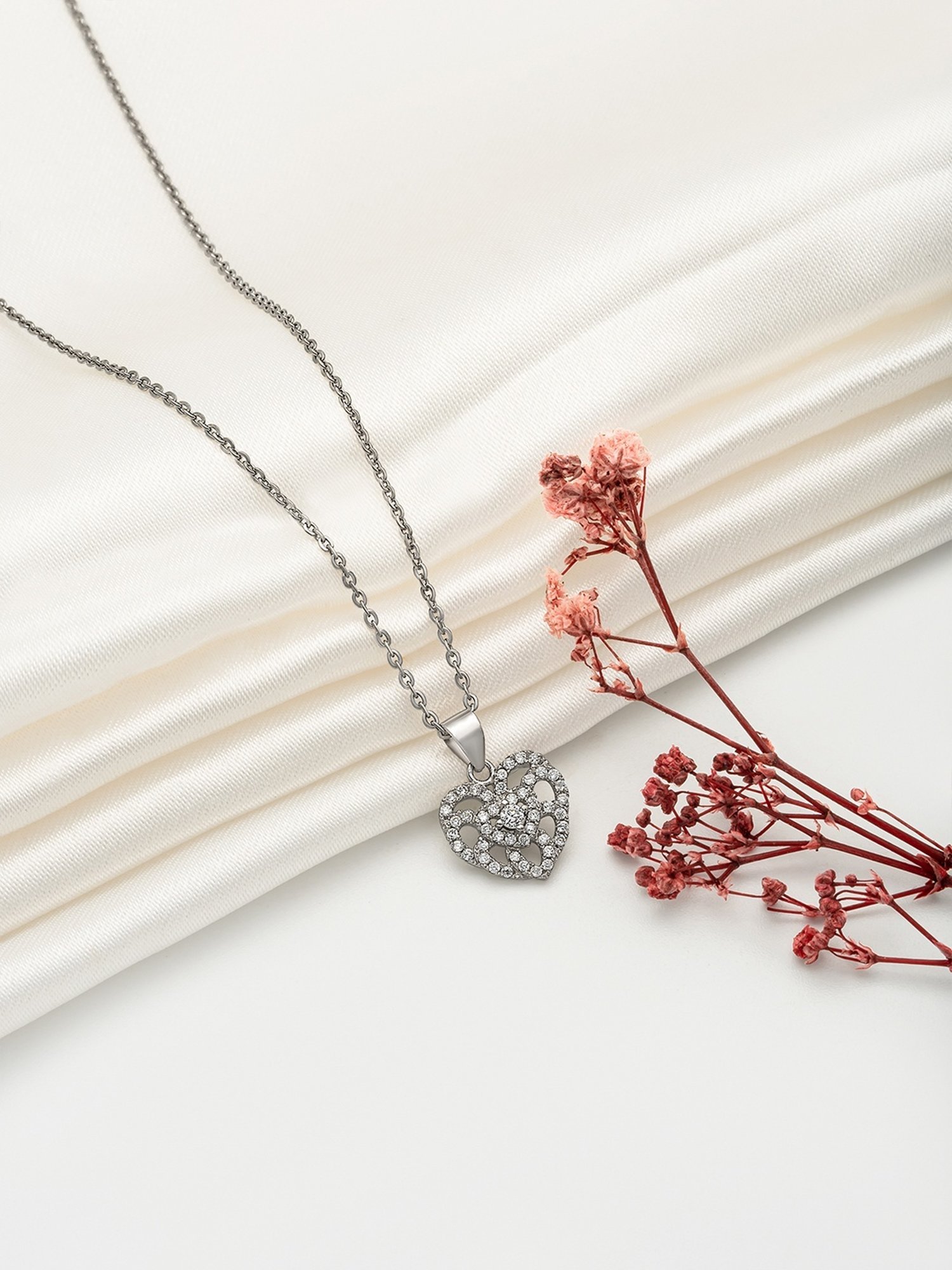 Silberry 92.5 Sterling Silver Heartfelt Pendant with Chain