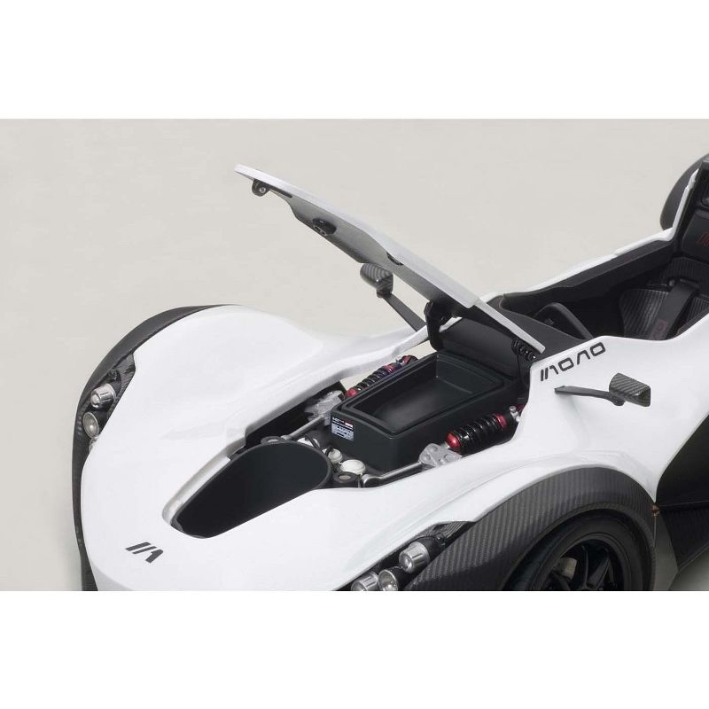 BAC Mono Metallic White 1/18 Model Car by Autoart