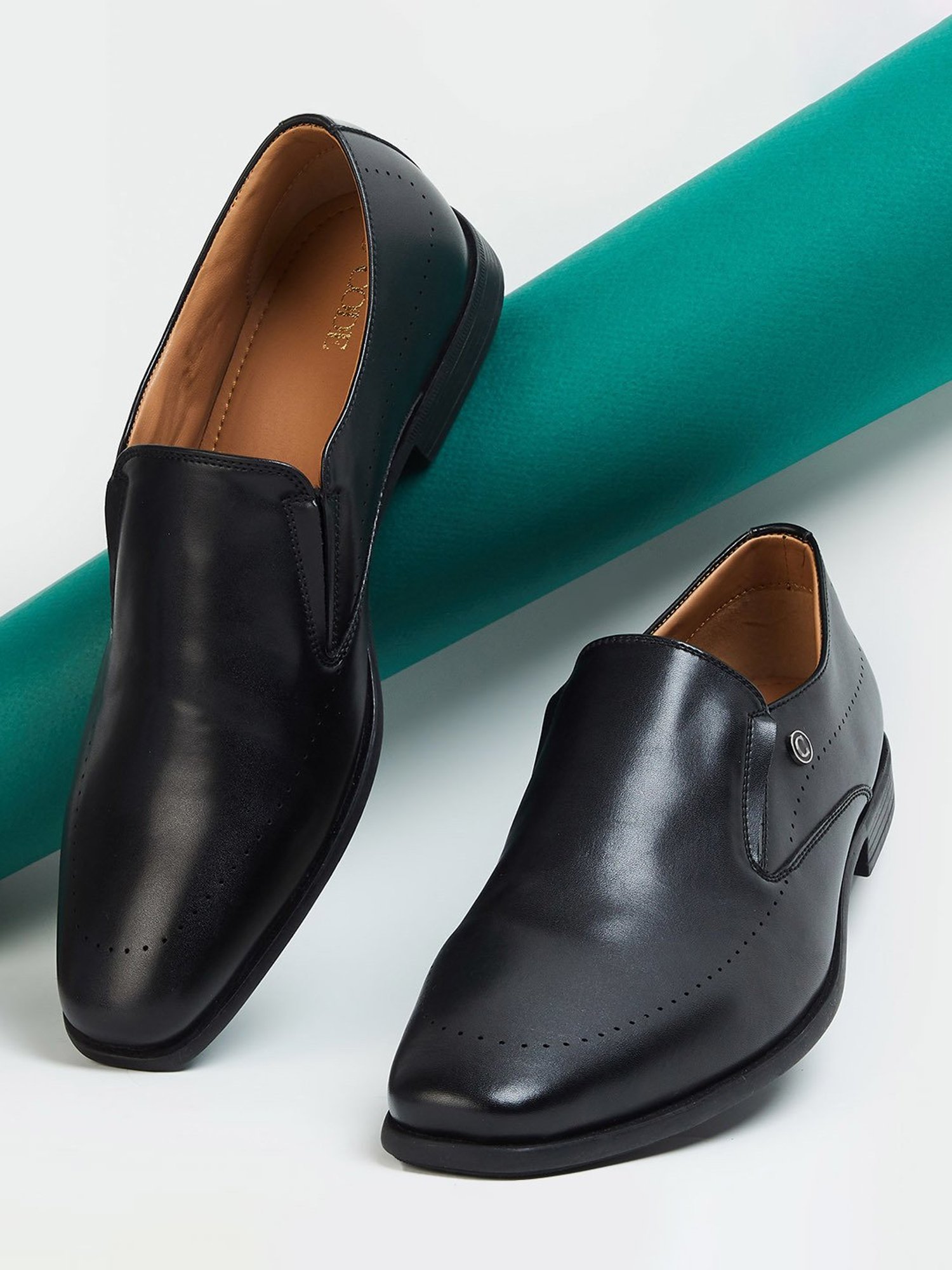 Code by Lifestyle Men's Black Formal Loafers