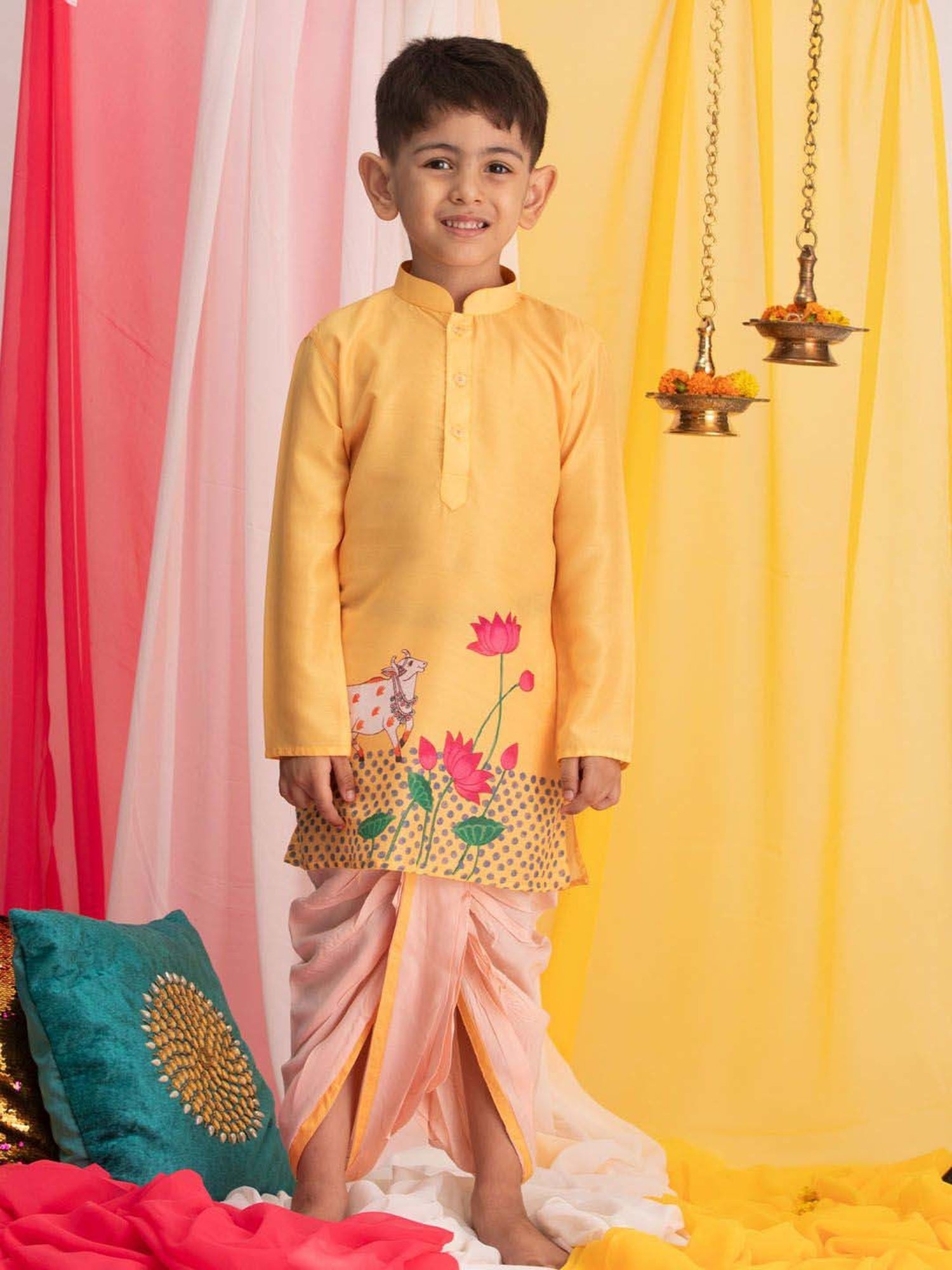 VASTRAMAY Kids Pink & White Floral Print Kurta Set