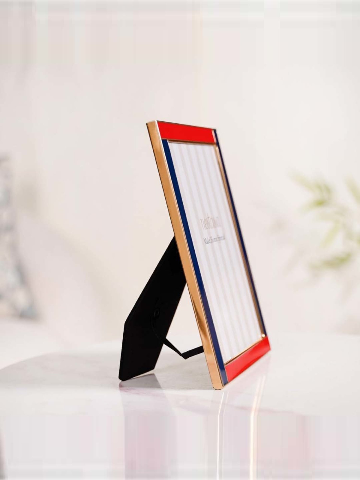 Nestasia Dual-Toned Red & Navy Blue Border Photo Frame