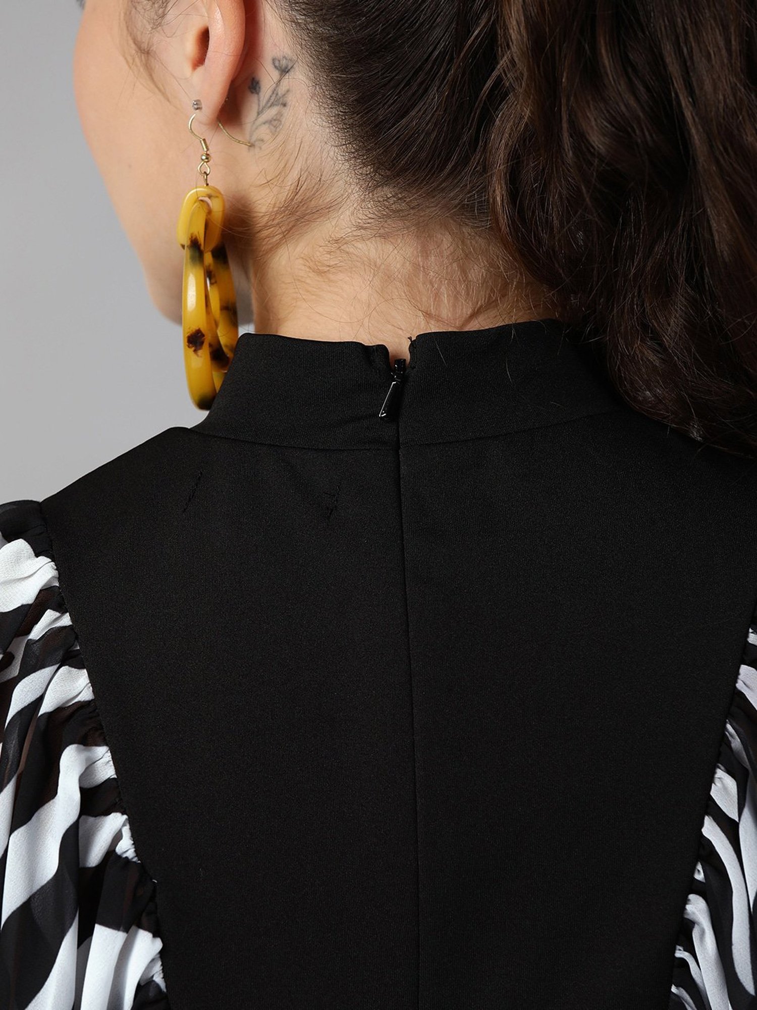 KASSUALLY Black & White Animal Print Top