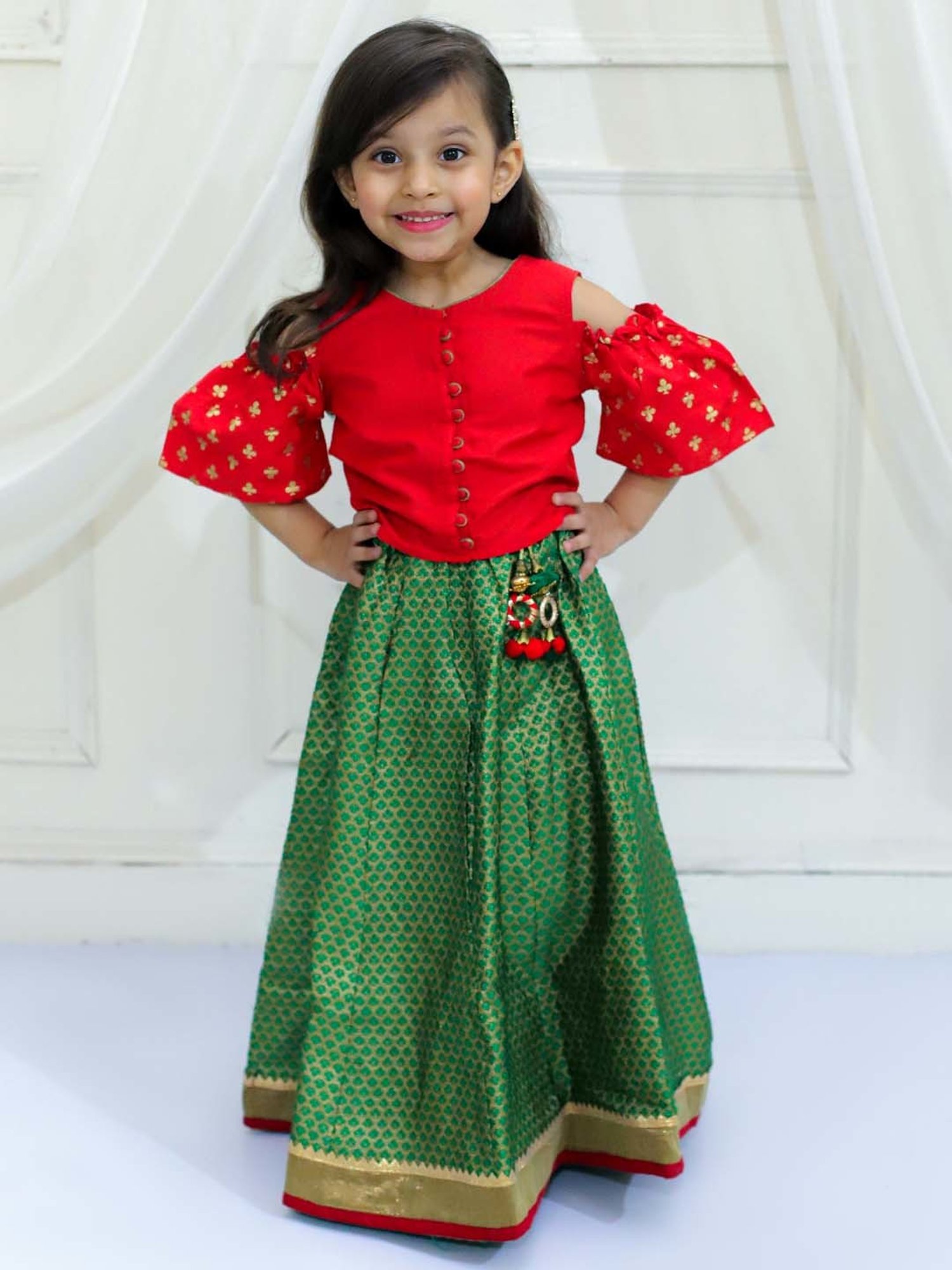 TWISHA Kids Red & Green Printed Top Set