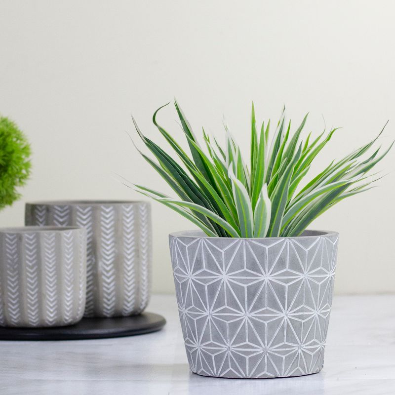 The HC Companies Cascade 13 Inch Round 23 Inch Tall Self Watering Indoor/Outdoor Flower Planter Pot with Soil Saver Liner and Drain Plug, Glossy White