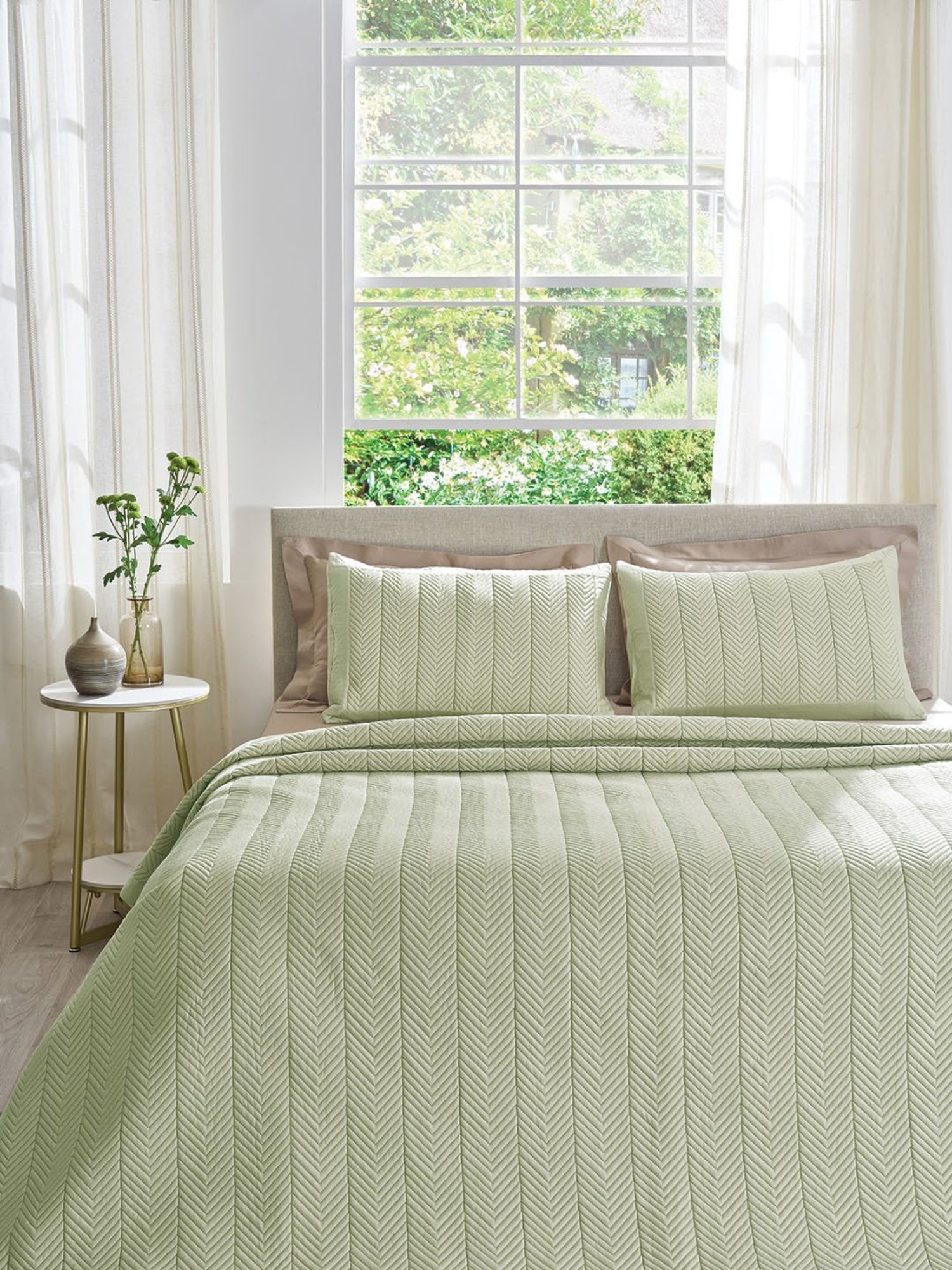 DDECOR Live beautiful Geometric Insignia Tea Green 210 TC Cotton Comforters - Set of 3