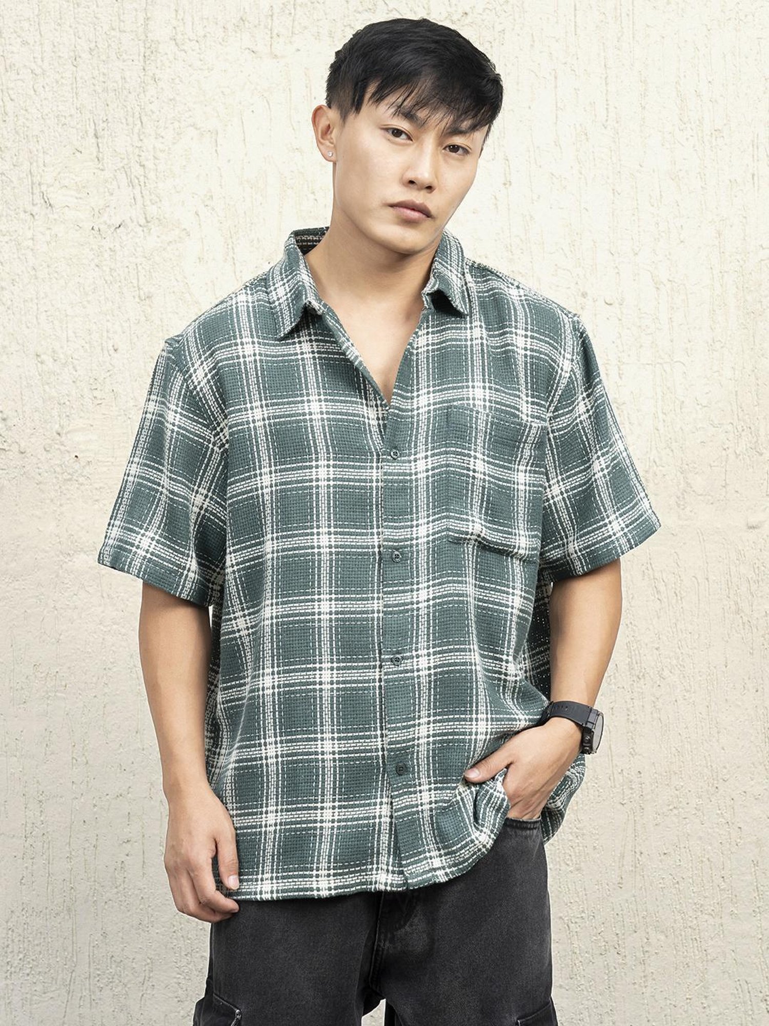 Hubberholme Men Cotton Short Sleeves Oversized Checked Shirt 2