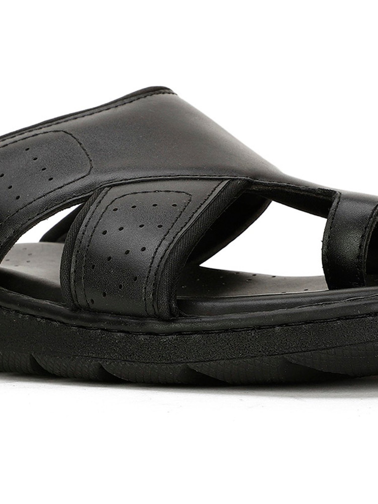 Hush Puppies by Bata Men's Black Toe Ring Sandals