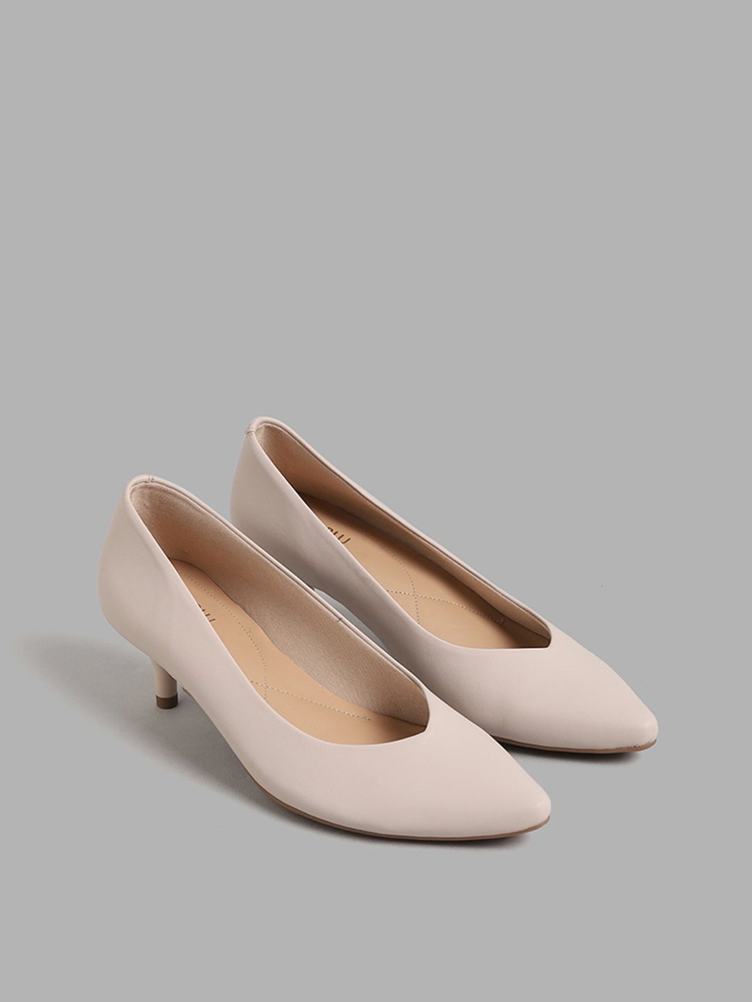 LUNA BLU by Westside Solid Ivory Pointed Pump Shoes