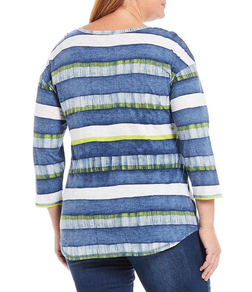 Democracy Plus Size Floral Print 3/4 Puff Sleeve V-Neck Knit Top