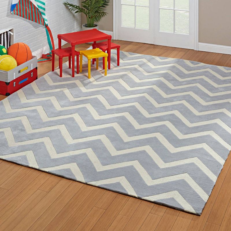 7'8"x10' Kids' Chevron Rug Gray - Gertmenian