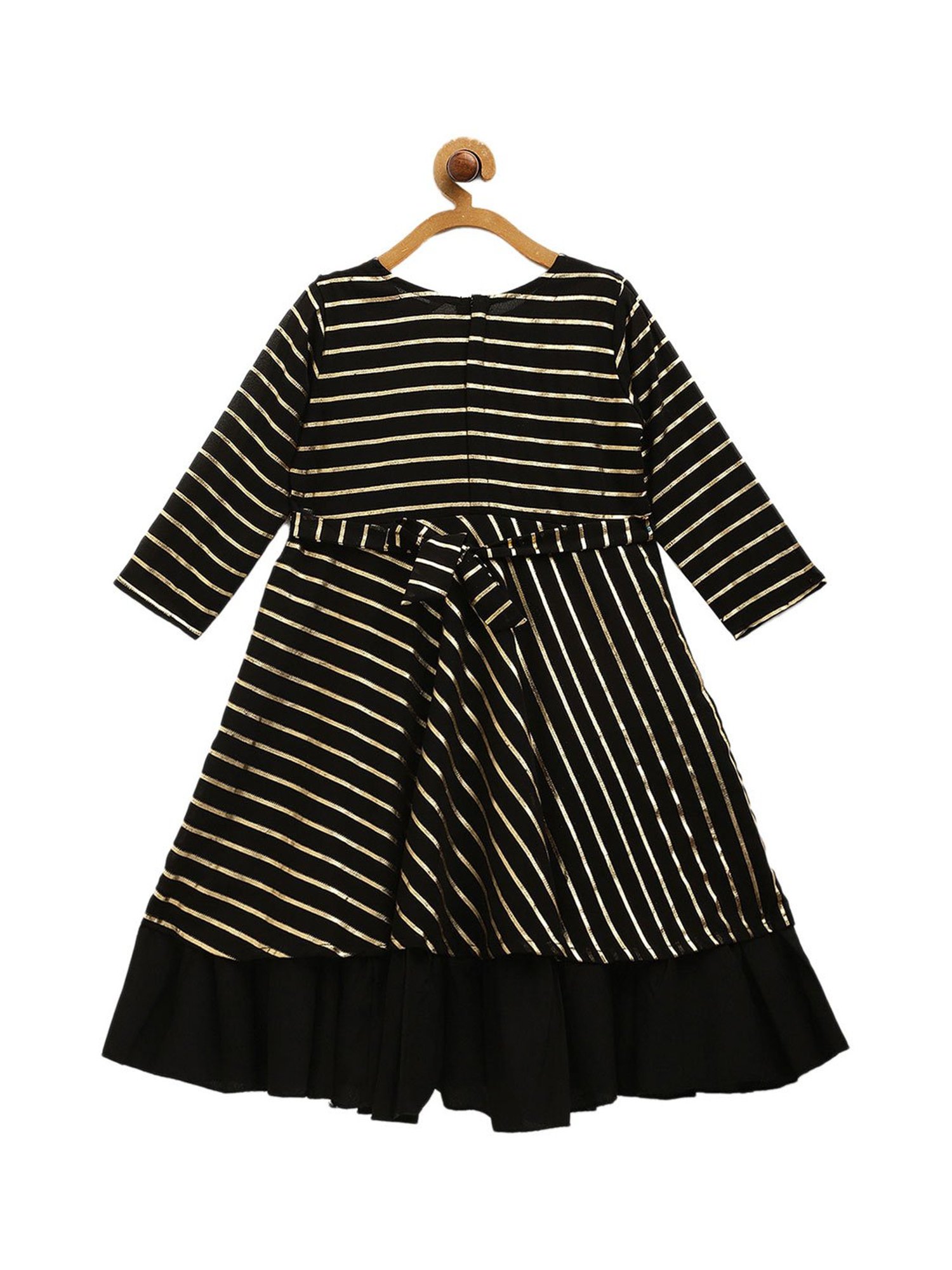 Ahalyaa Kids Black Striped Kurta