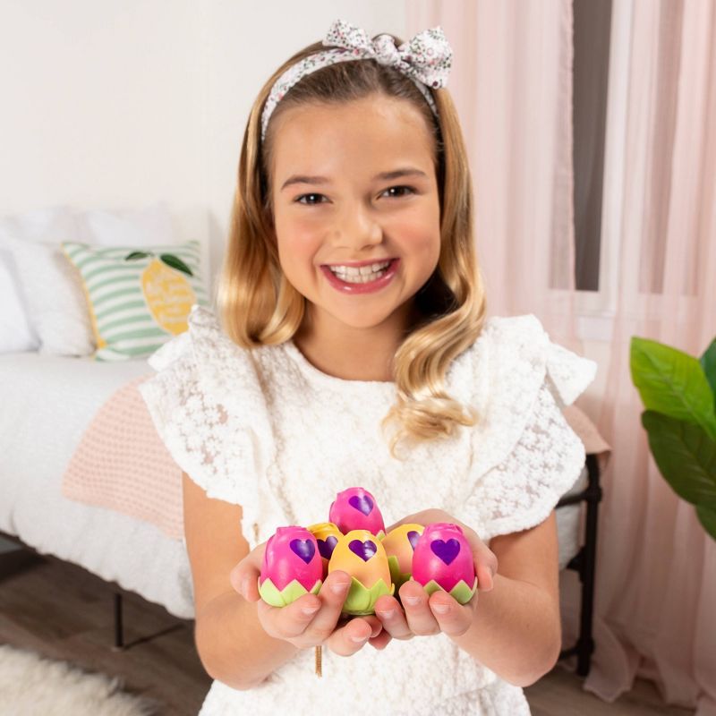 Hatchimals CollEGGtibles - Spring Basket with 6 Hatchimals CollEGGtibles