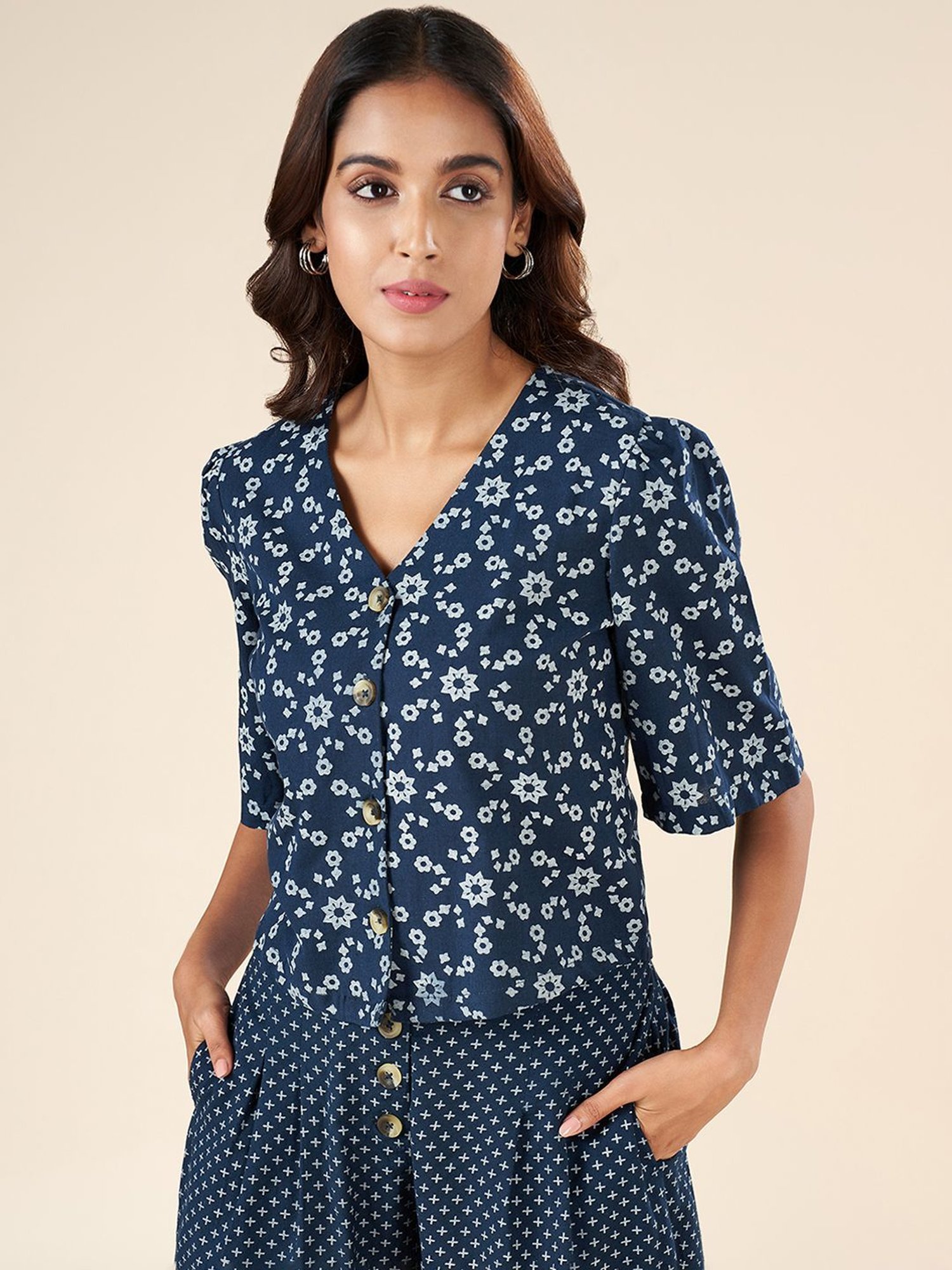 Akkriti by Pantaloons Blue Cotton Printed Top