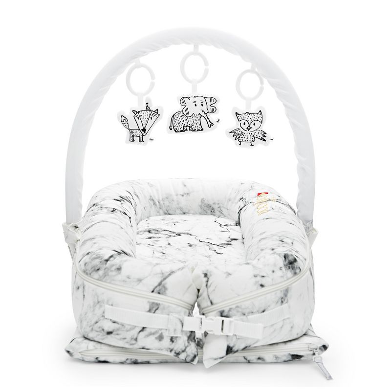 Simmons Kids' Silent Auto Gliding Deluxe Bassinet - Embossed Paisley