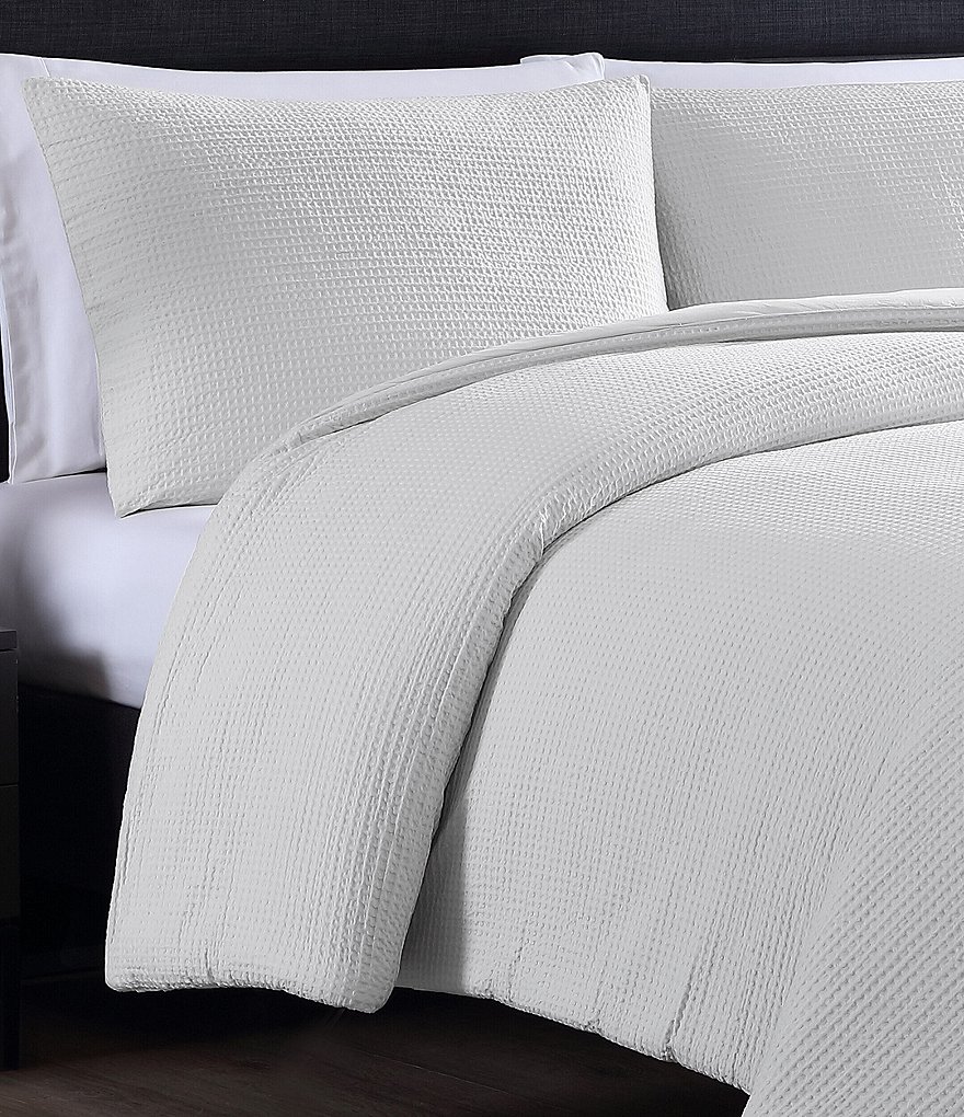 J. Queen New York Vera Bedding Collection