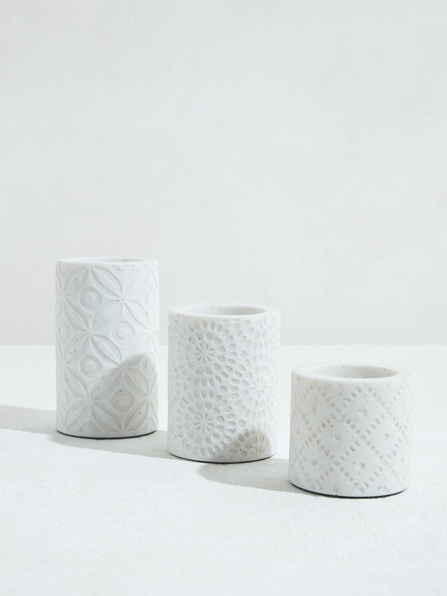 Darice Pack of 2 Cleveland Vintage Lighting Edison Style E12S Base Flame Candelabra Bulbs