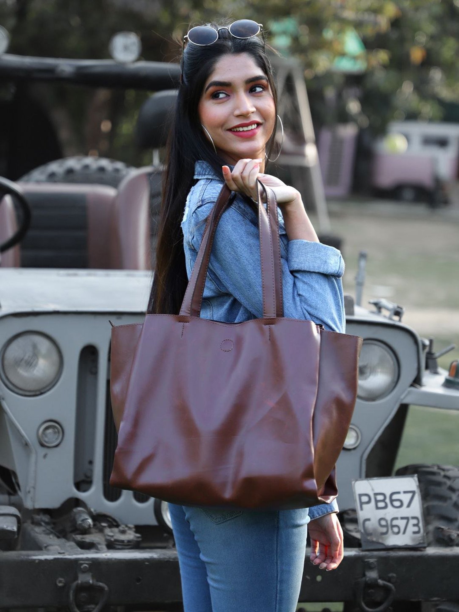 ZOUK Kashmir Blooms Classic Multicolor Printed Medium Handbag