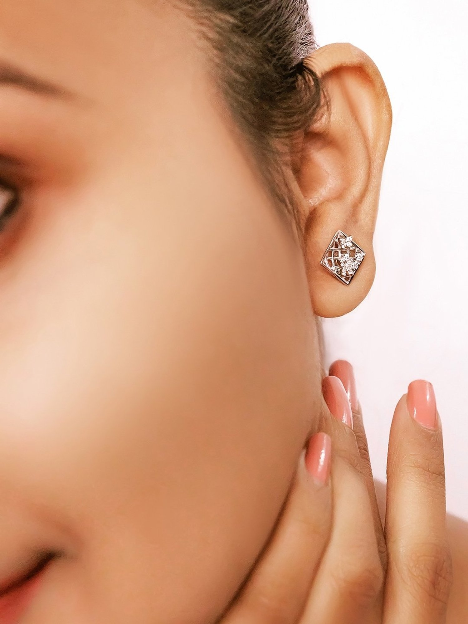 Silberry 92.5 Sterling Silver Square Jewel Stud Earrings for Women