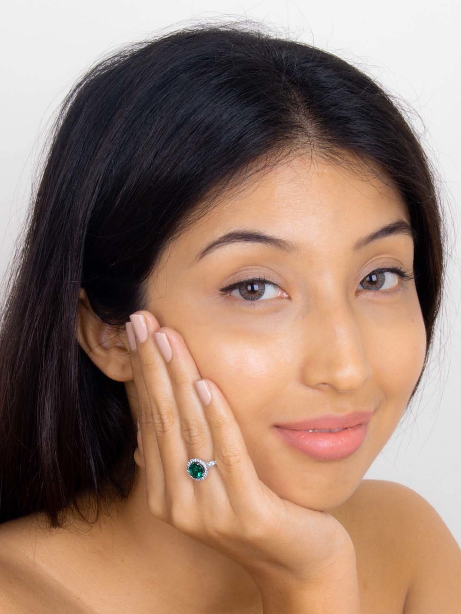 925 Silver 1.5 Ct Green Emerald and American Diamond Solitaire Halo Ring for Women & Girls