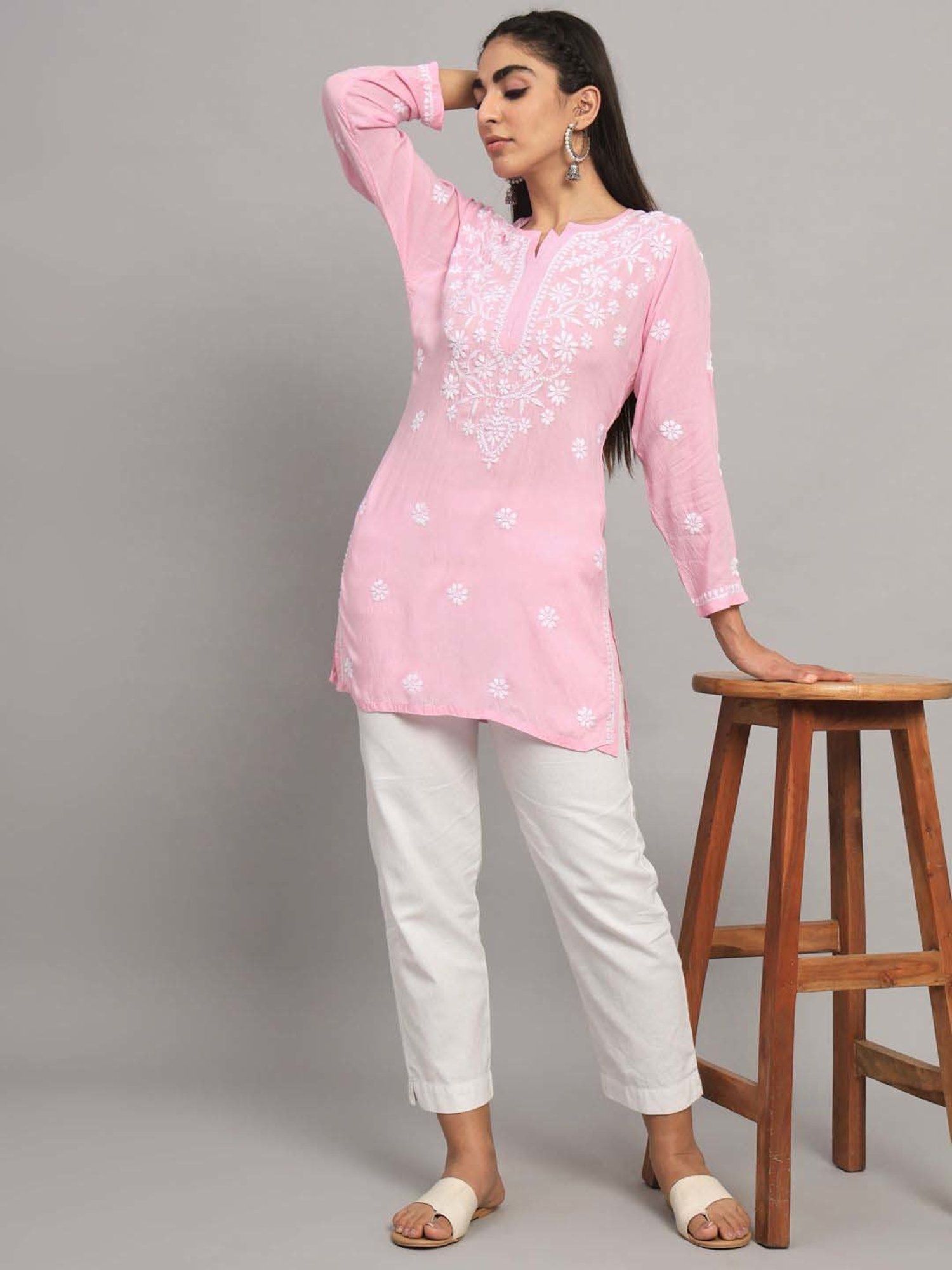 PARAMOUNT CHIKAN Pink Chikankari Straight Kurti