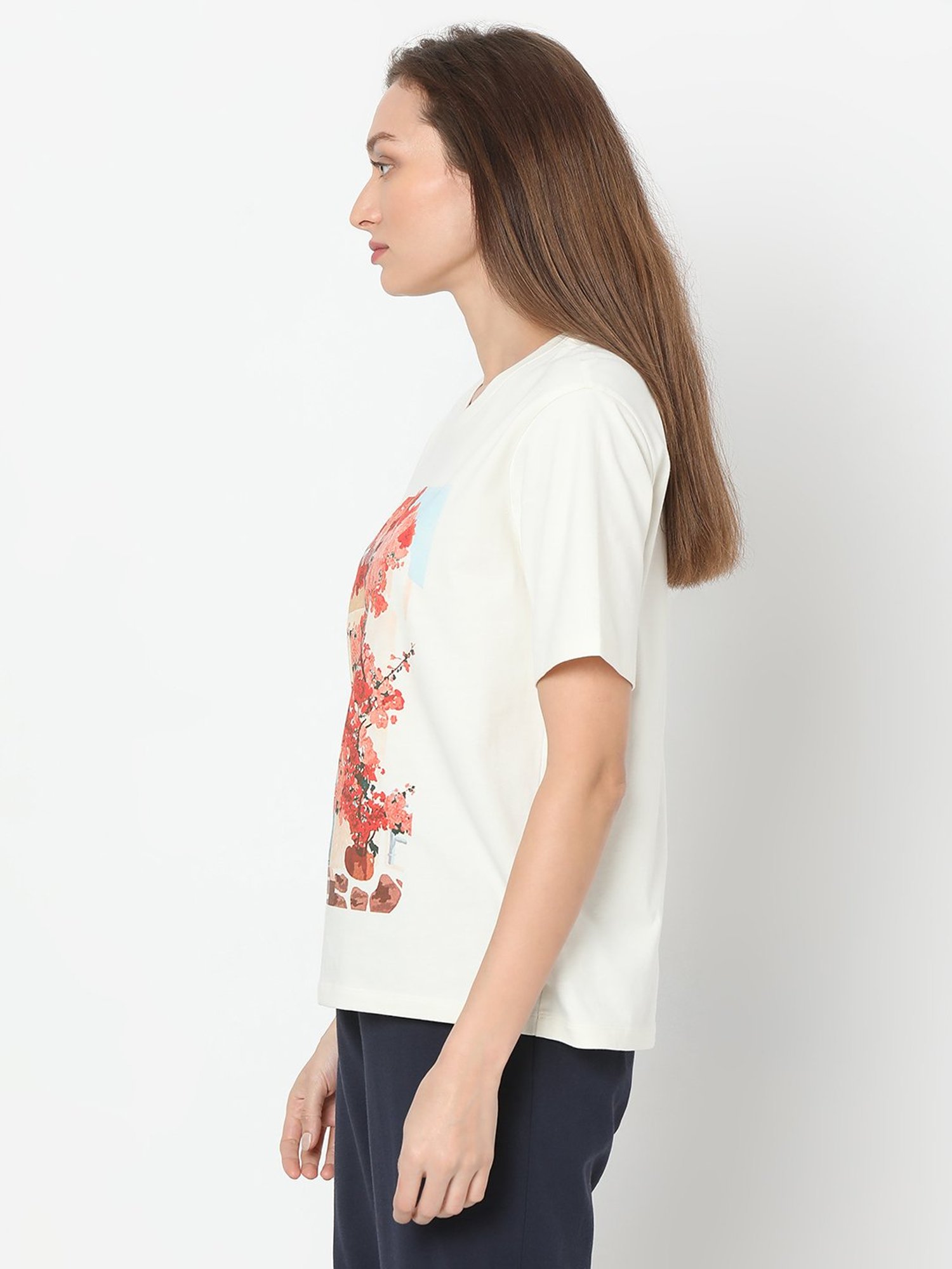 Vero Moda White & Red Cotton Floral Print T-Shirt