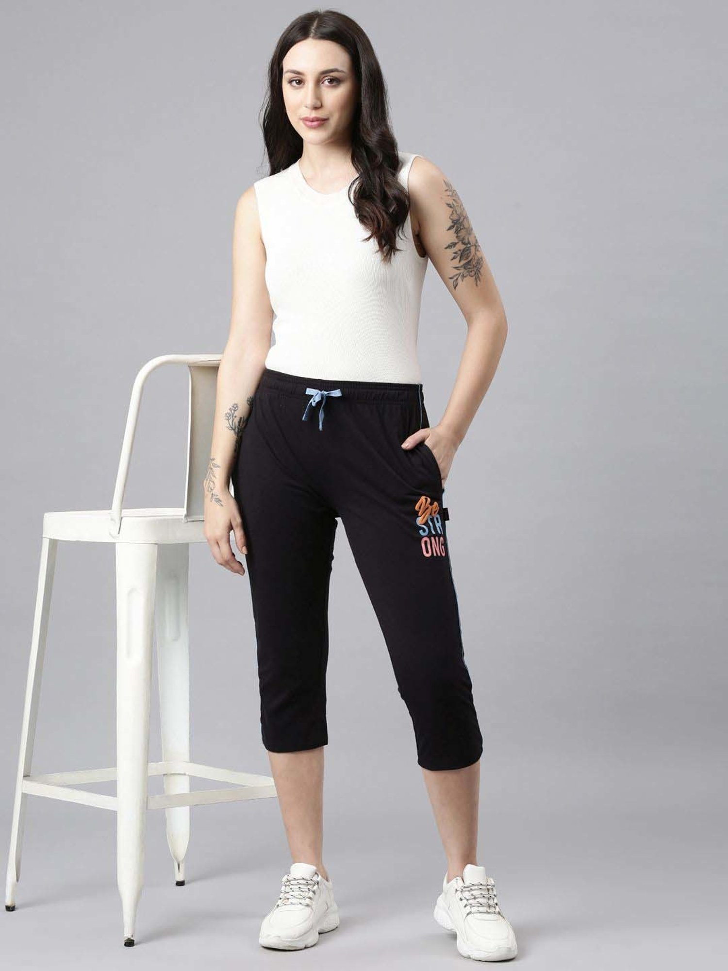 KENDALL + KYLIE Black High Rise Capris