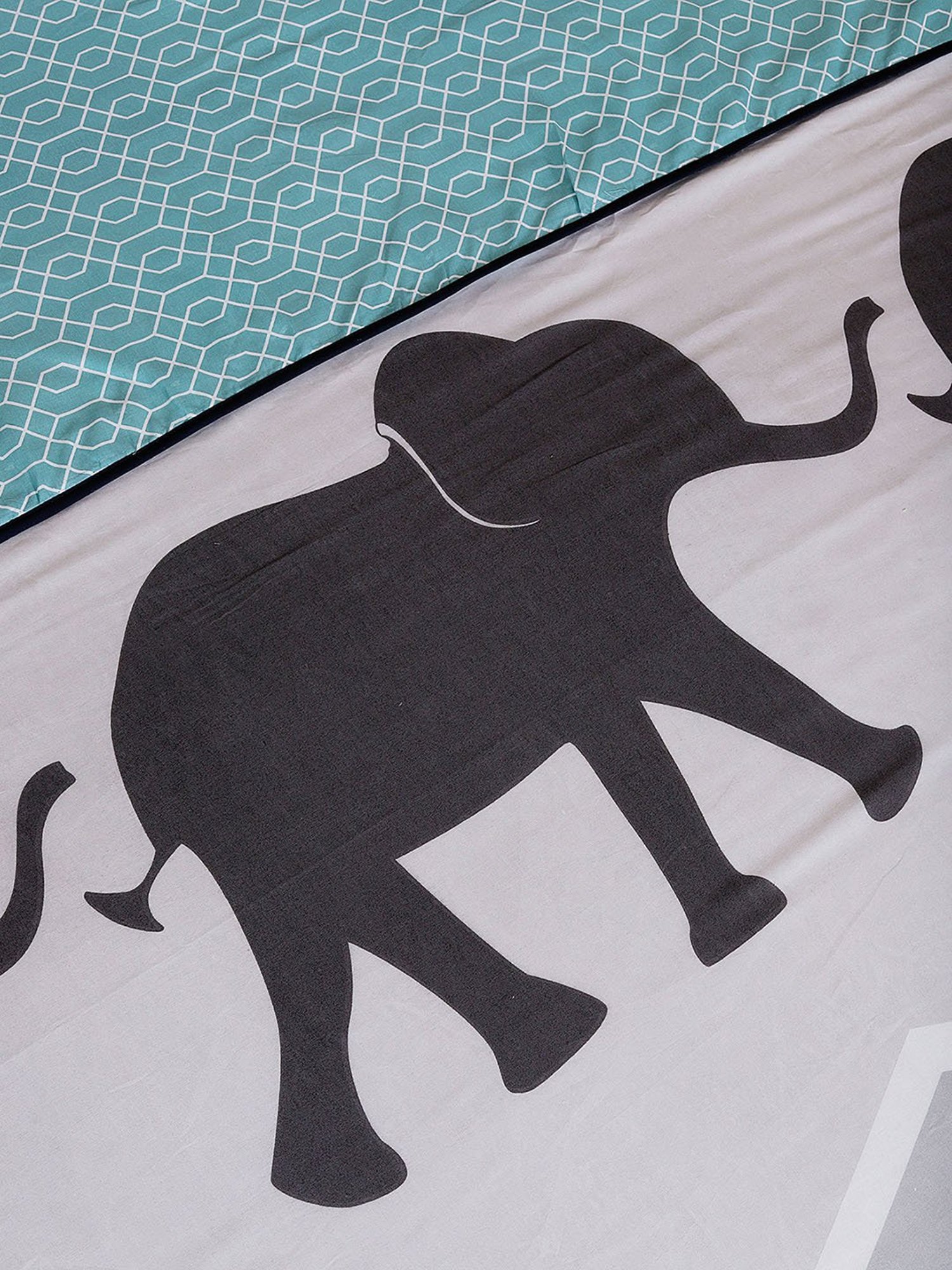 Romee Blue Cotton Geometric Blankets Quilts and Dohars