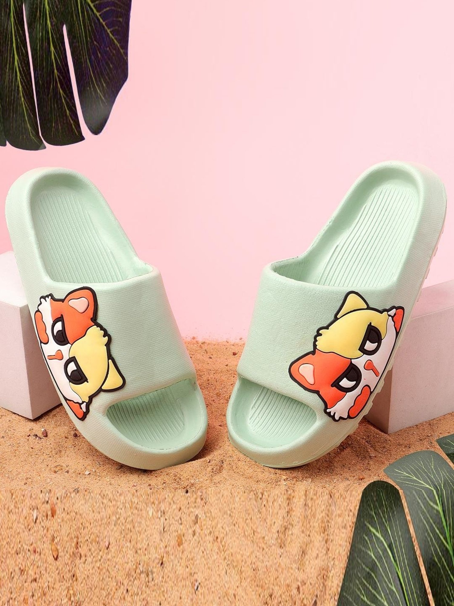 Pampy Angel Women's Green Slides