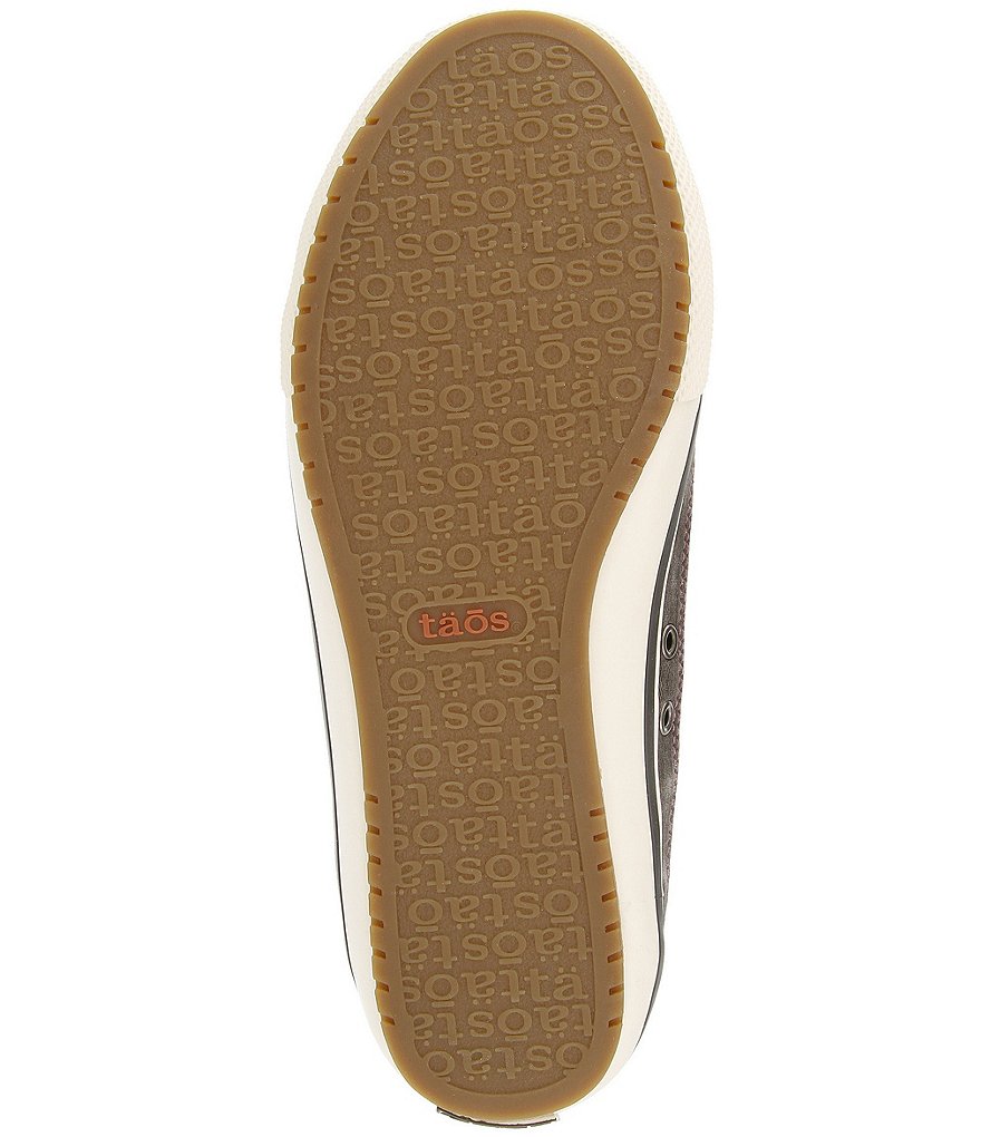 Trotters Kiera Suede Kitten Heel Pumps