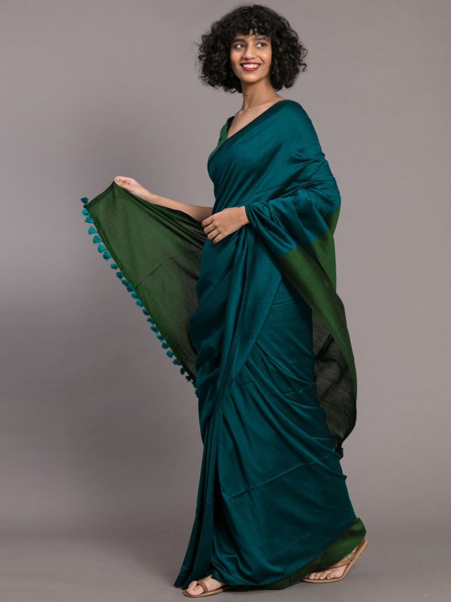 Suta Blue Plain Saree Without Blouse