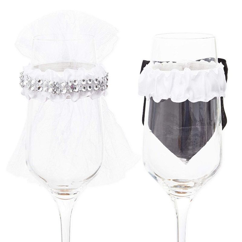 Bachelorette Party Game, 50-Pack Bar Scavenger Hunt Drinking Games and Dares, Fun Novelty Cards for Adults, Girls Night Out, Bridal Shower