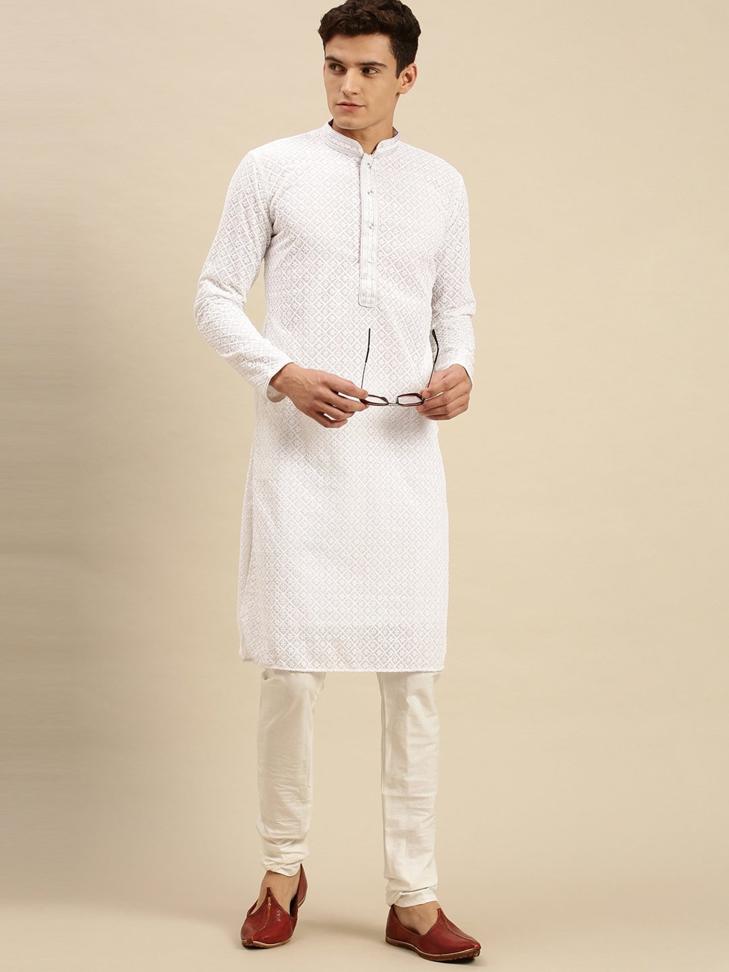 Sanwara White Cotton Chikankari Regular Fit Kurtas