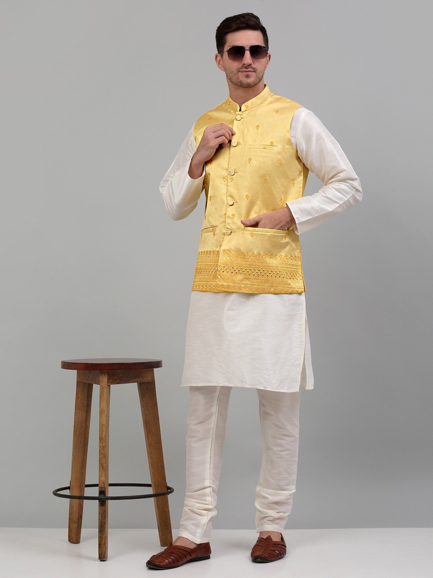 Jompers Yellow Regular Fit Embroidered Nehru Jacket