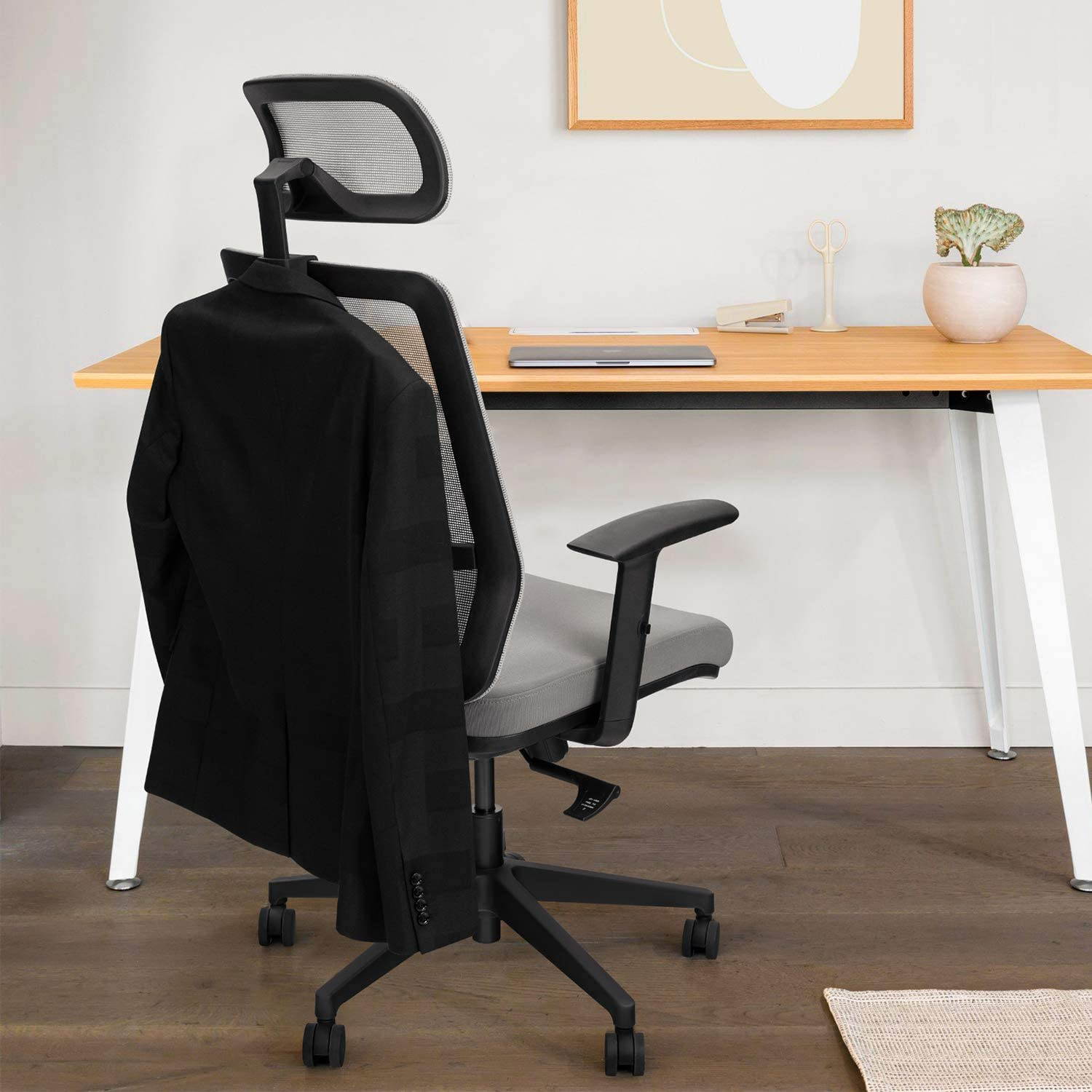 Furmax Ergonomic Office Chair High Back Desk Chair Mesh Computer Chair with Adjustable Headrest, Lumbar Support, Armrests and Clothes Hanger (Black)