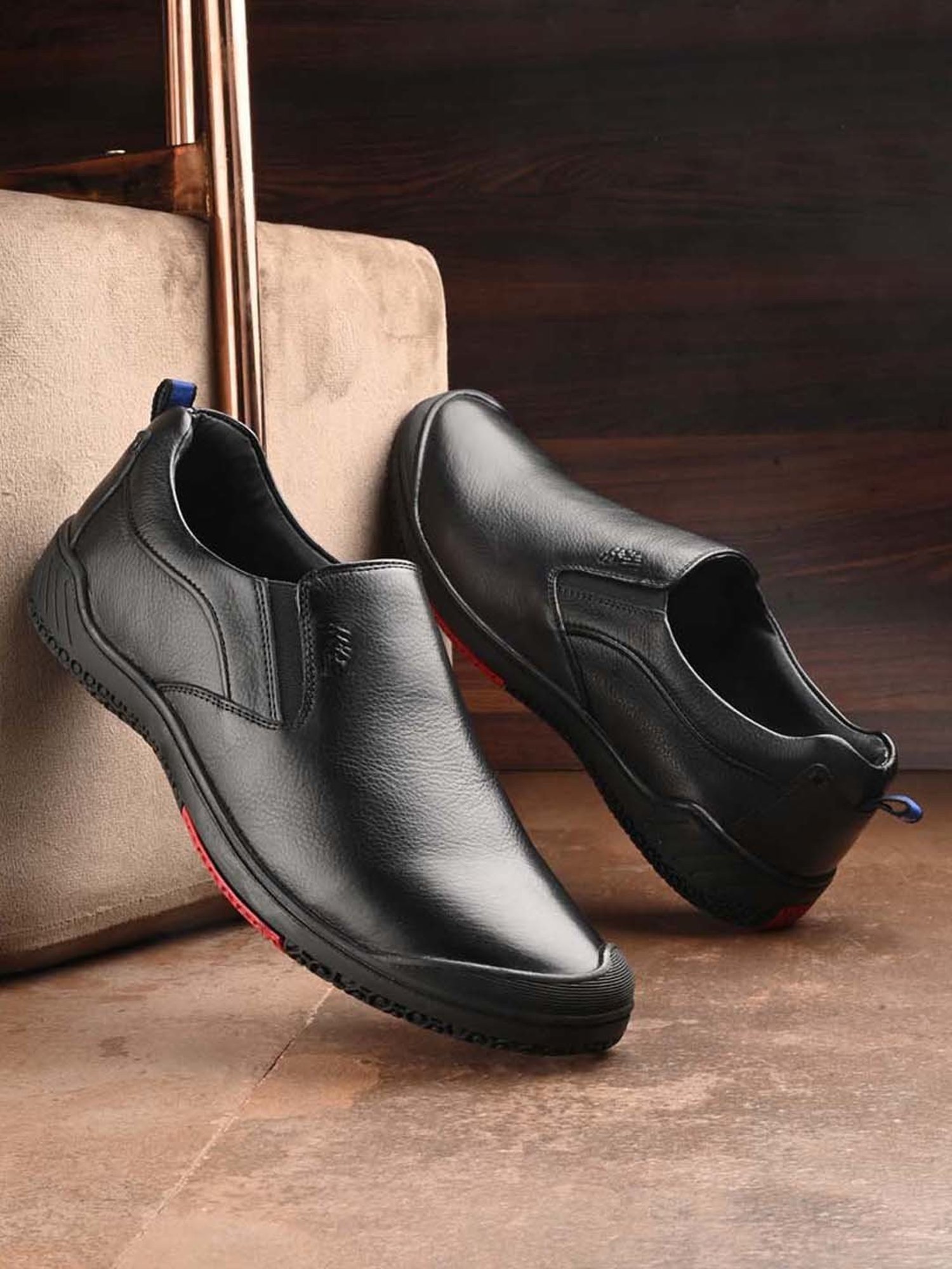 Hitz Men's Black Casual Loafers