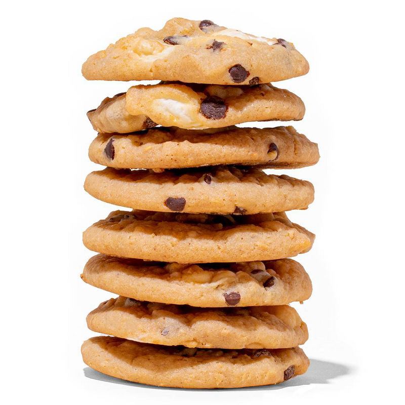 Milk Bar Cornflake Chocolate Chip Marshmallow Cookie - 6.5oz
