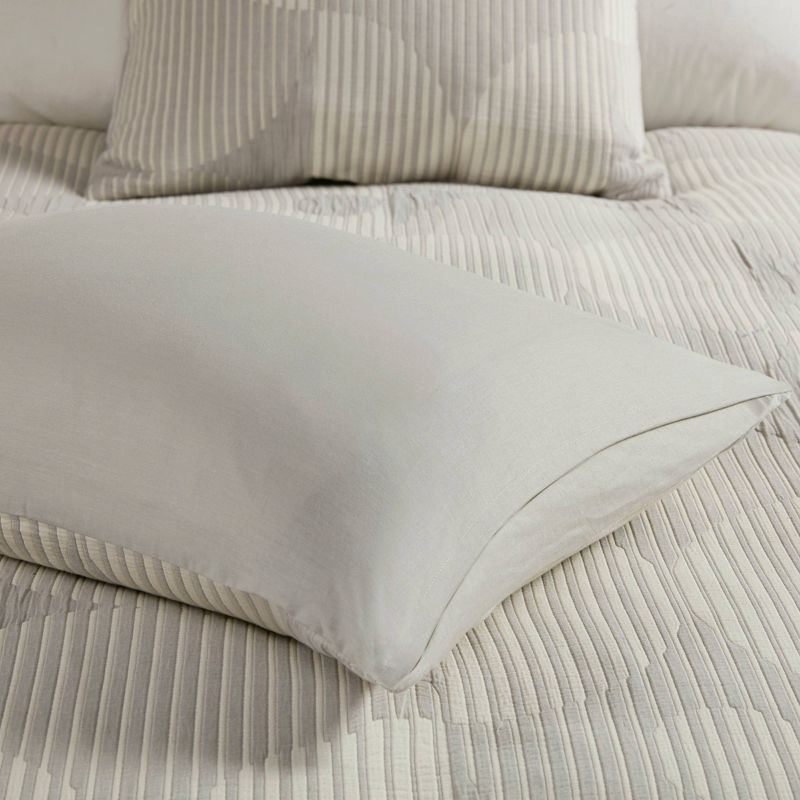 Full/Queen Laos Lily Coverlet Gray - Vera Bradley