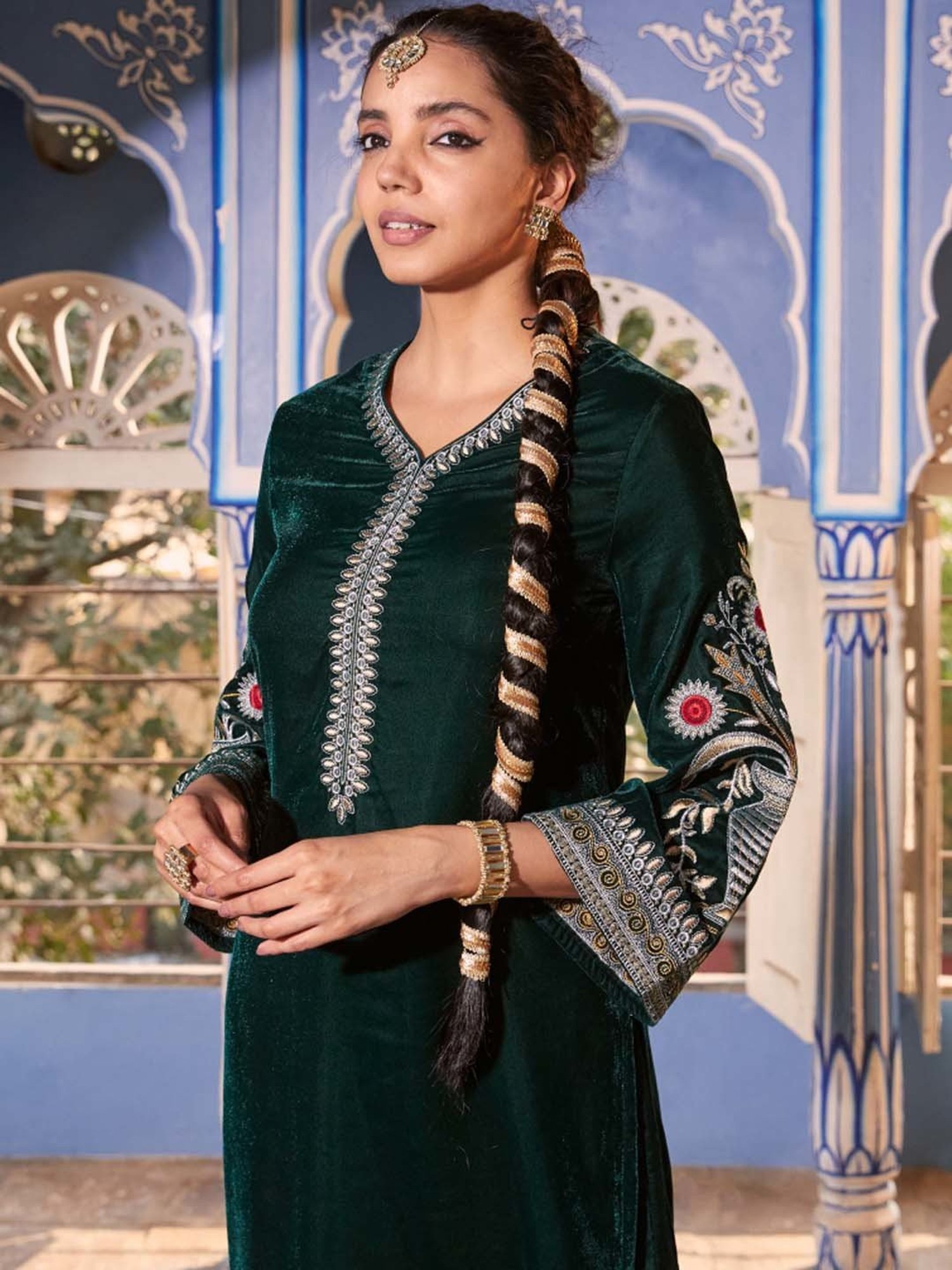 Rustorange Green Embroidered Straight Kurta