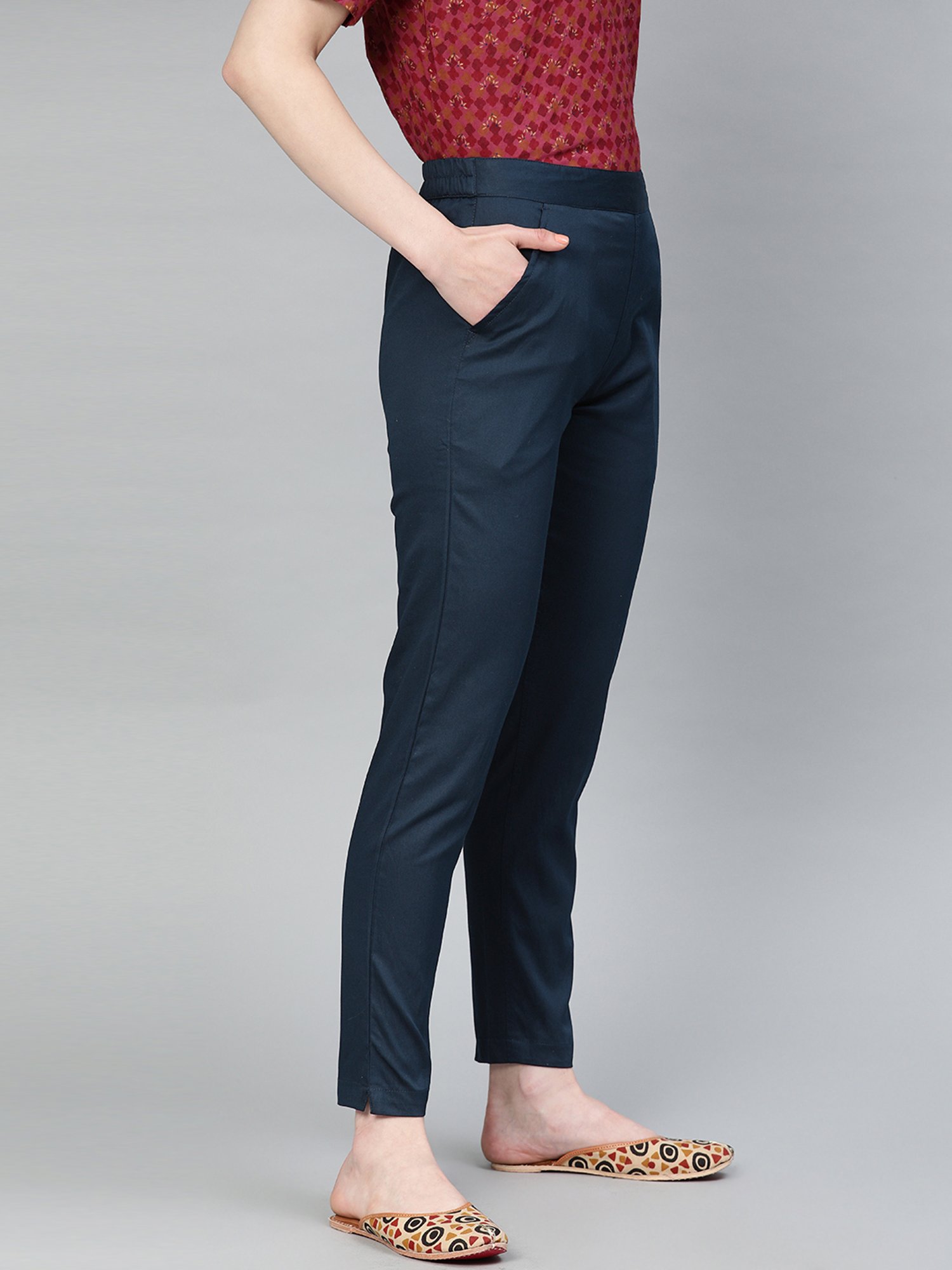 KENDALL + KYLIE Black Mid Rise Pants