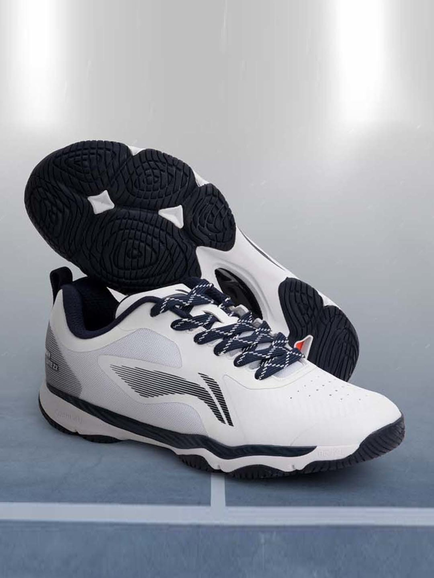 Li-Ning Men's Ranger Lite Z2 White Indoor Court Shoes