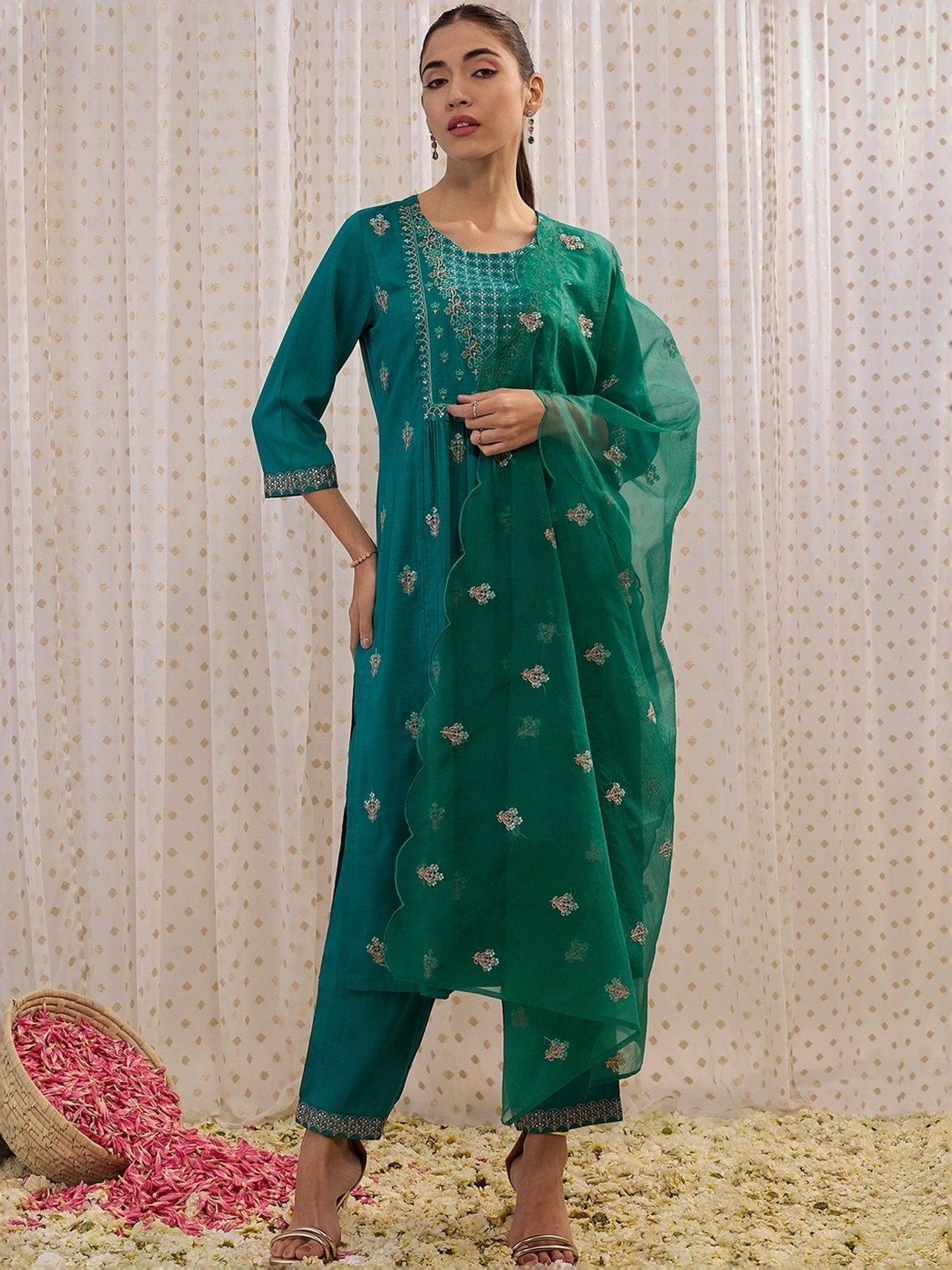 Indo Era Green Embroidered Kurta Pant Set With Dupatta