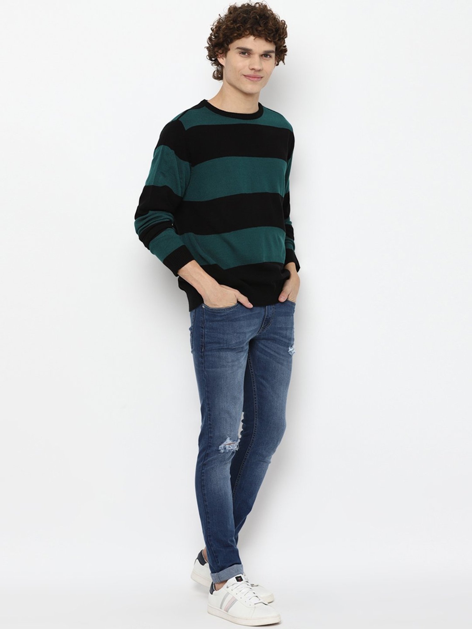 Forever 21 Black  Regular Fit Colour Block Sweaters