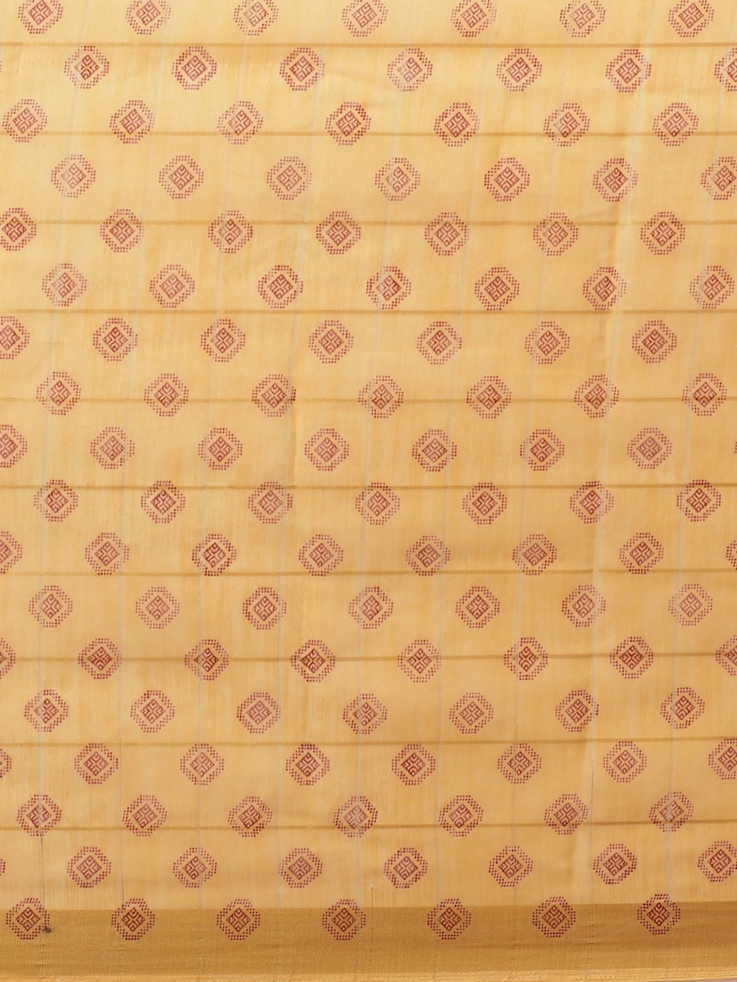 Vaamsi Peach Printed Saree With Unstitched Blouse