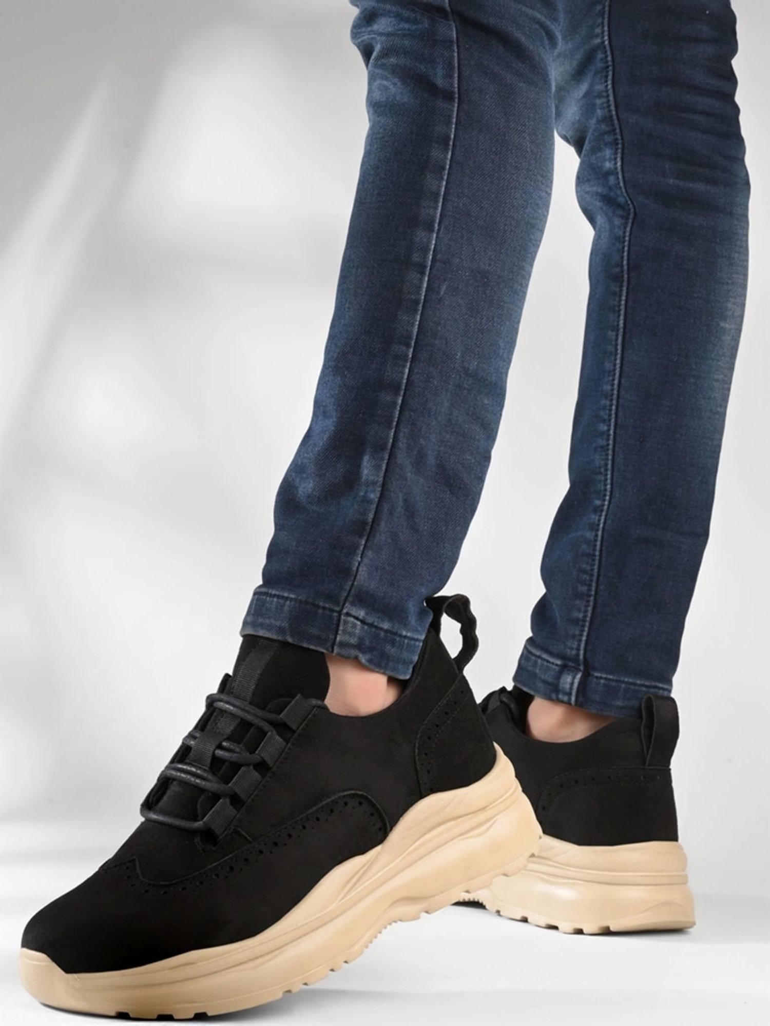 Hoversole Men's Gravity Black Casual Sneakers