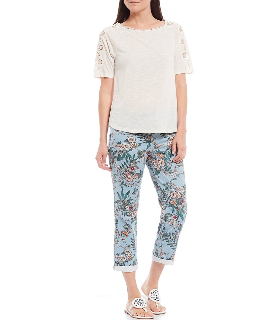 Code Bleu Petite Size Flourish Blooms Print Capri Skinny Leg Jeans