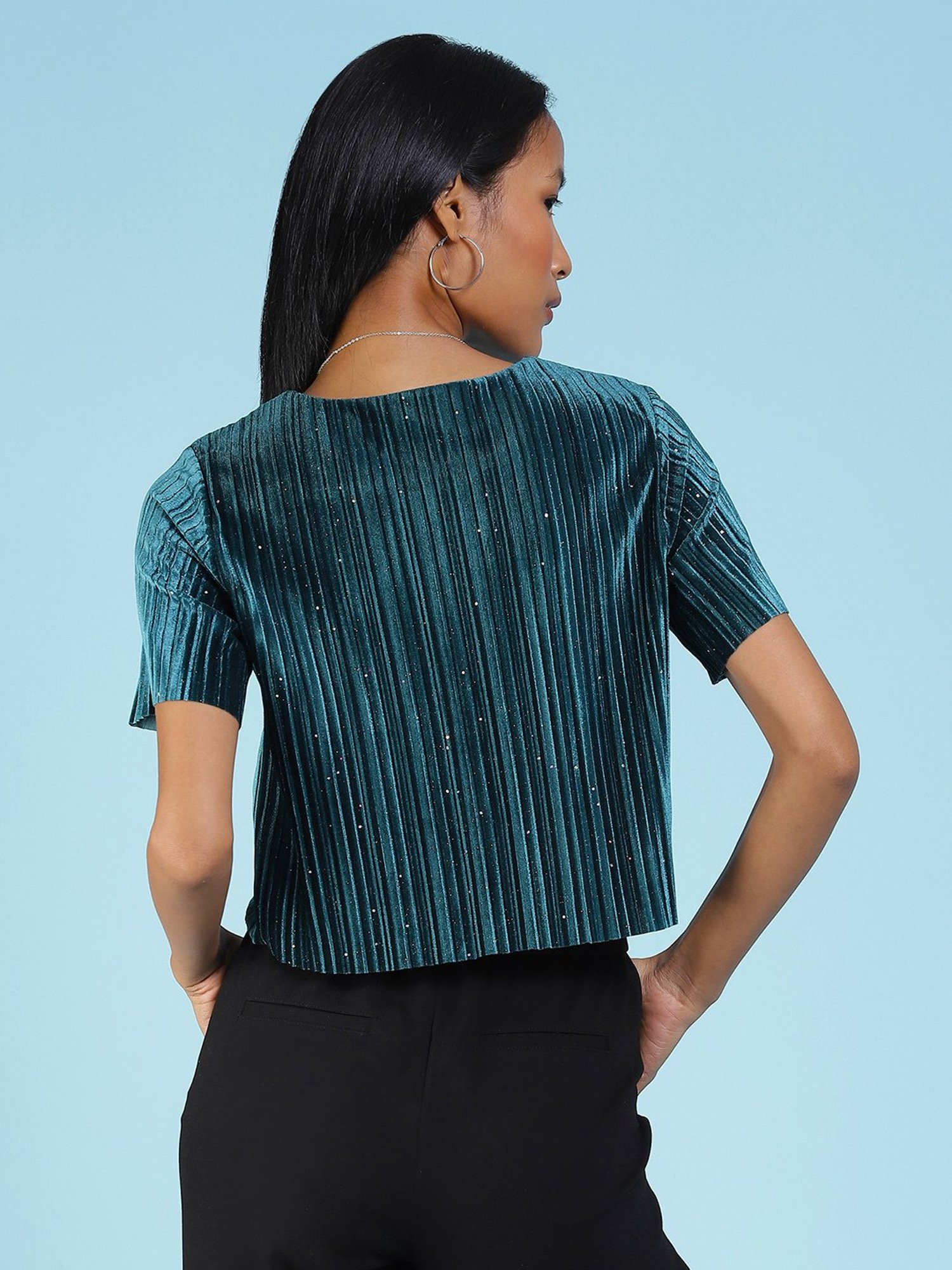 Label Ritu Kumar Teal Top