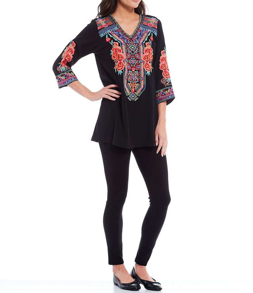 Calessa 3/4 Sleeve V-Neck Rose Embroidery Tunic